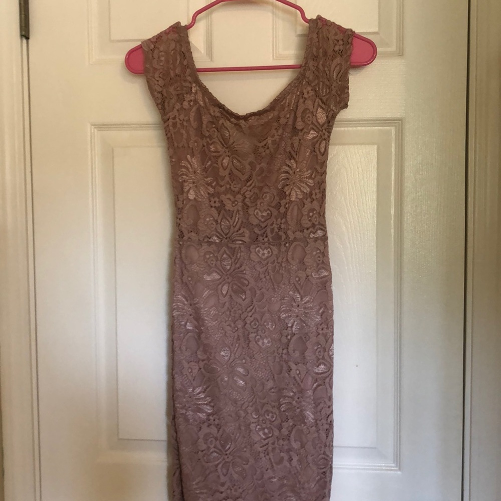 dress - Picture 3 of 3